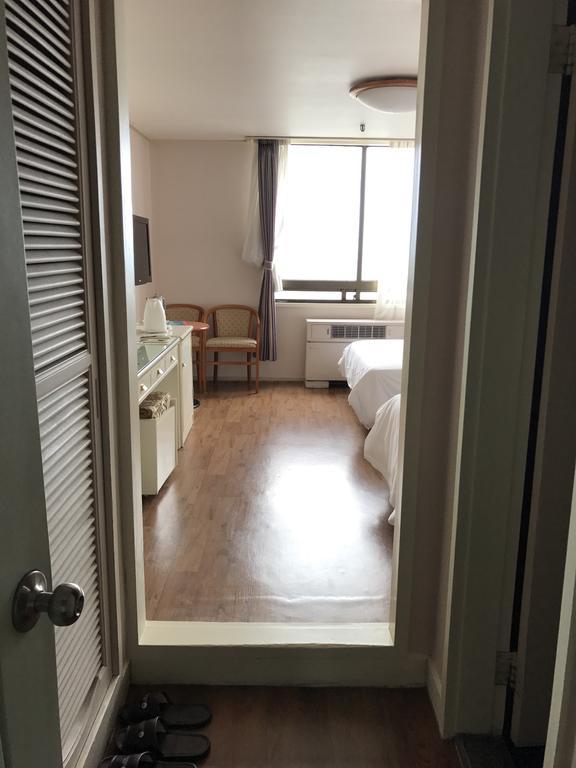 Jeju Seoul Tourist Hotel Екстер'єр фото